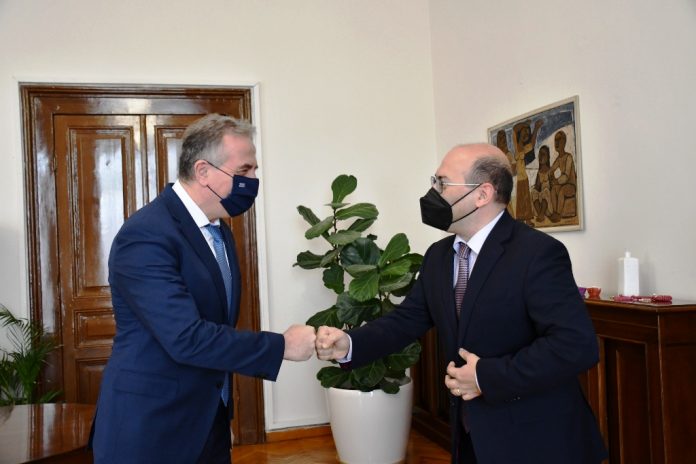 Tigran-Mkrtchyan_presvis_armenias_10-3-2022b 001 Tigran-Mkrtchyan_presvis_armenias_10-3-2022b-001