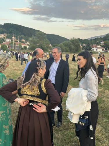 IMG-f8bb1956a49b96c417adc0f307912e41-V