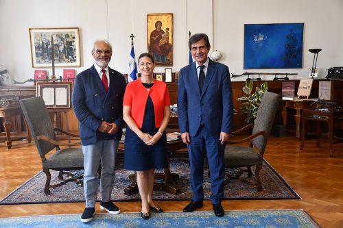 Gkioulekas_Presvis Kanada