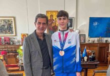 Τον Παγκόσμιο Πρωταθλητή Taekwondo Αριστείδη Νικόλαο Ψαρρό υποδέχτηκε ο Υφυπουργός Εσωτερικών Κ.Γκιουλέκας IMG_2466