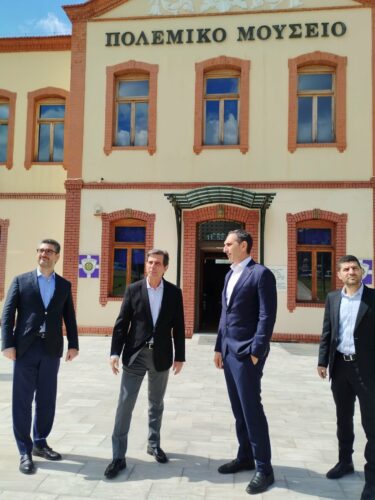 b89cebf5-37eb-44d2-97fd-23cadfeecf4c